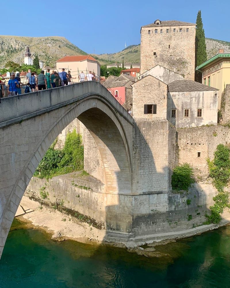 Bosnien und Herzegowina: Brücken und Berge