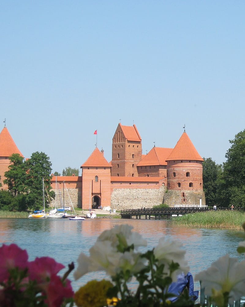 Lithuania: Baroque and dunes