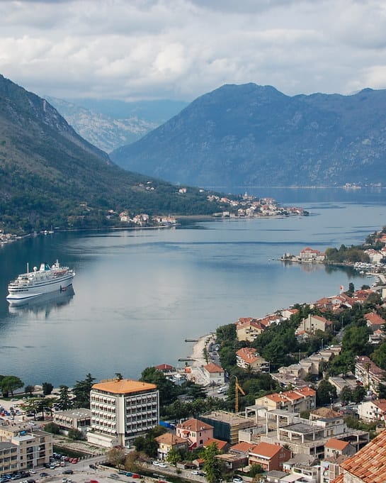 Montenegro: Mountains meet the sea